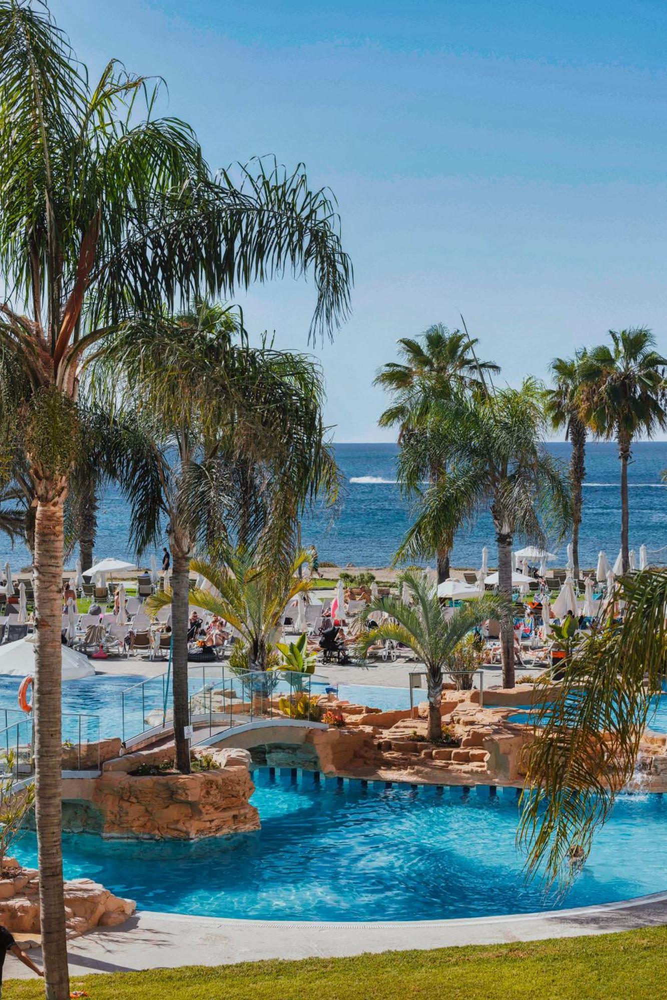 Leonardo Cypria Bay Hotel Geroskipou Ngoại thất bức ảnh
